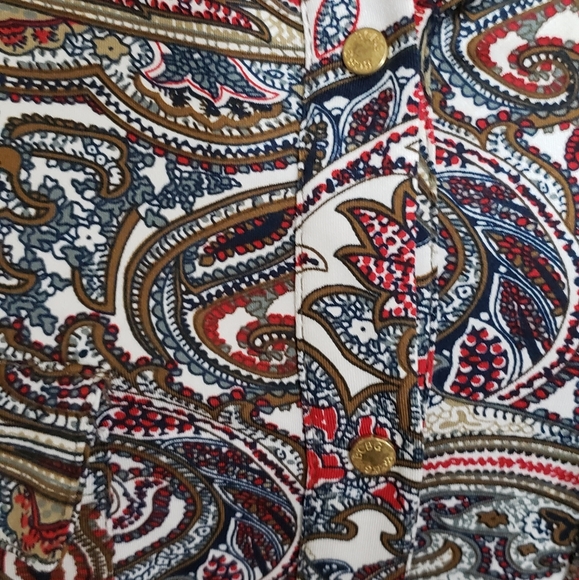 BCBG MaxAzria Women's Large blouse. - Picture 16 of 16